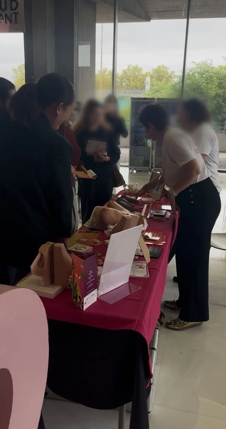 Journée de sensibilisation Octobre Rose chez Elior